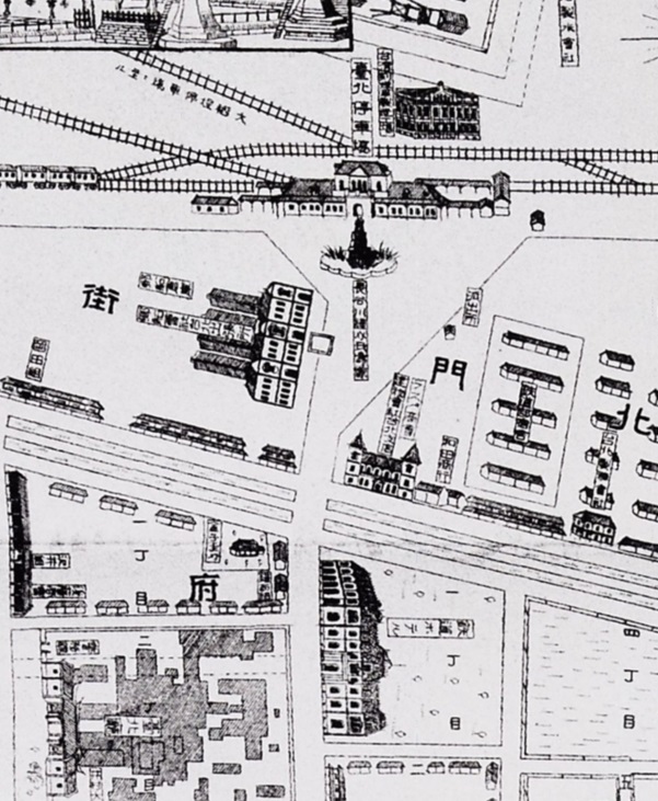 1911年臺北停車場(今臺北車站)與臺灣鐵道旅館(下方鐵道ホテル)