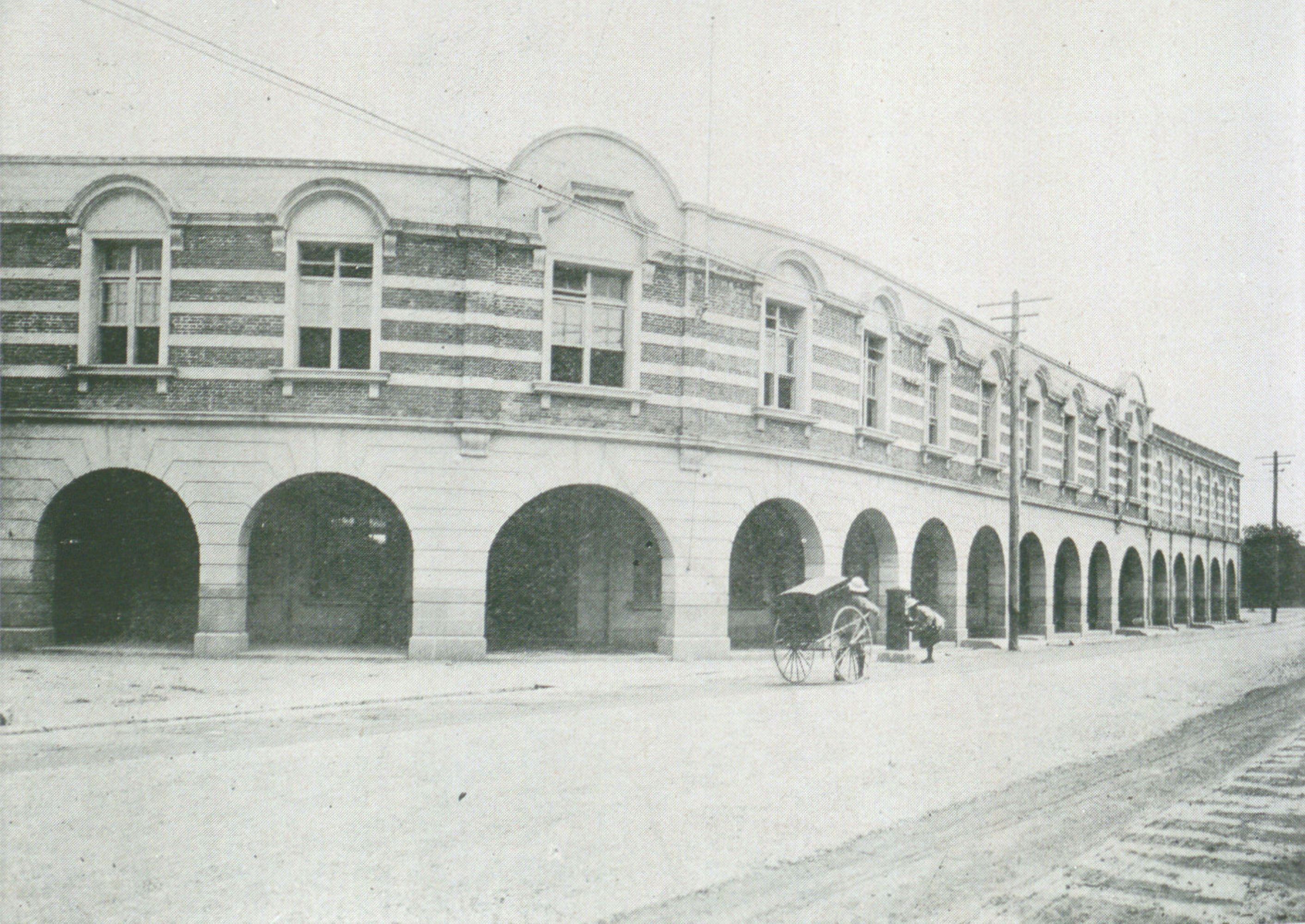1908年的「臺灣日日新報社」建築外觀